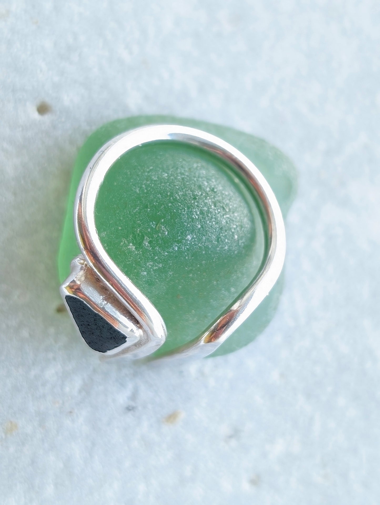 Wardie Bay Sterling Silver Green Adjustable Ring